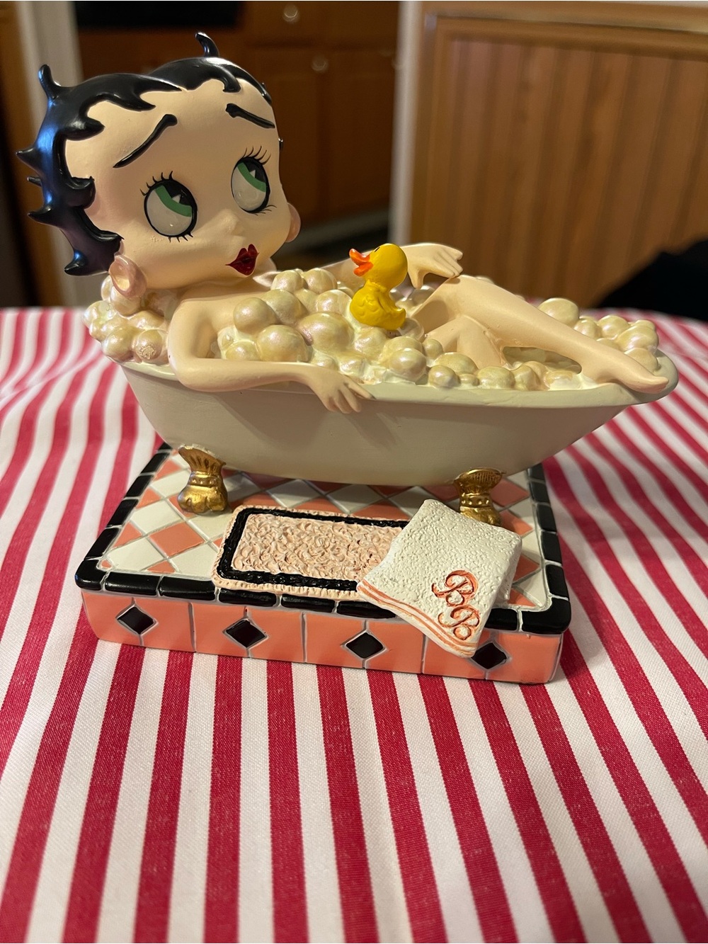 Vintage! Danbury Mint! Betty Boop Bath Figurine with Rubber Duck